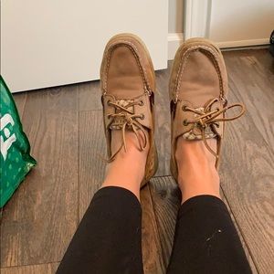 Sperry topsider size 9